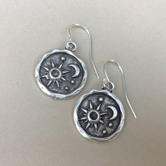 artisan Sundance Charm silver earrings - Picture 7 of 7